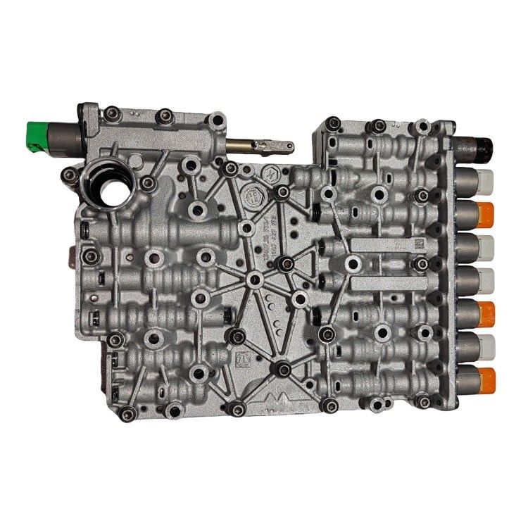 طراز سيارة F20 GA8HP45Z / 8HP-45 / 8HP-45X جسم صمام علبة التروس بدون TCM