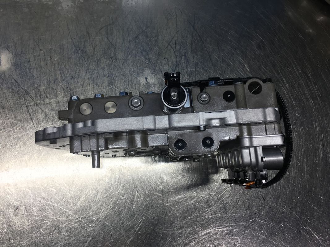 K2500 A4CF1 جسم صمام ناقل النقل OEM NO 4621023000 4621023020 لهيونداي كيا قطع غيار