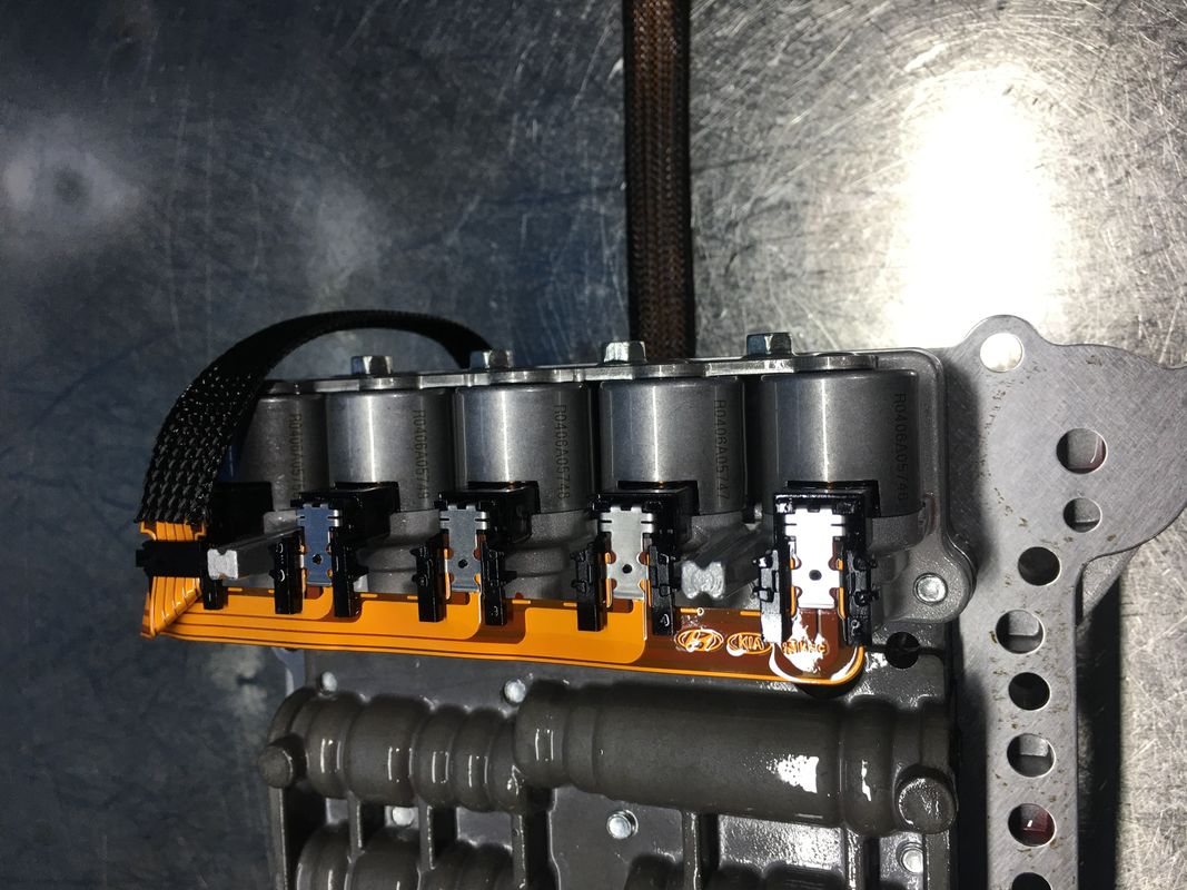 K2500 A4CF1 جسم صمام ناقل النقل OEM NO 4621023000 4621023020 لهيونداي كيا قطع غيار