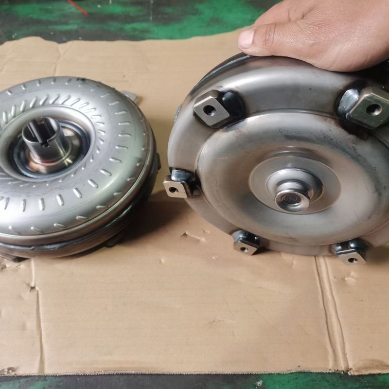 U760E أجزاء ناقل السيارات محول عزم دوران هيدروليكي لجمعية تويوتا 2.5L 2.7L